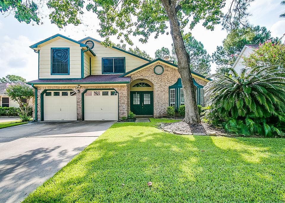 1st image of 8634 Lake Crystal Dr