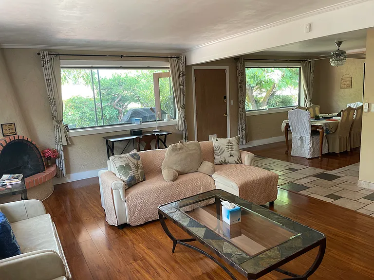 140 Stutz Bearcat Dr — Photo 21