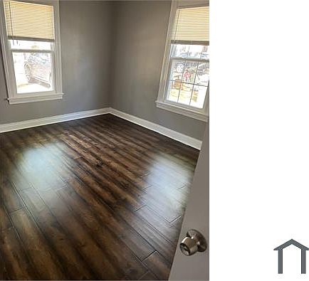 2nd image of 2731 Lindholm St