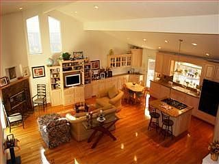 3rd image of 6935 Villagewood Way