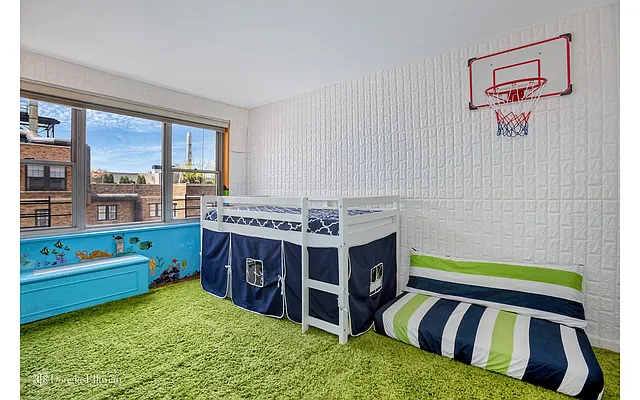 Sold by Douglas Elliman | media 23