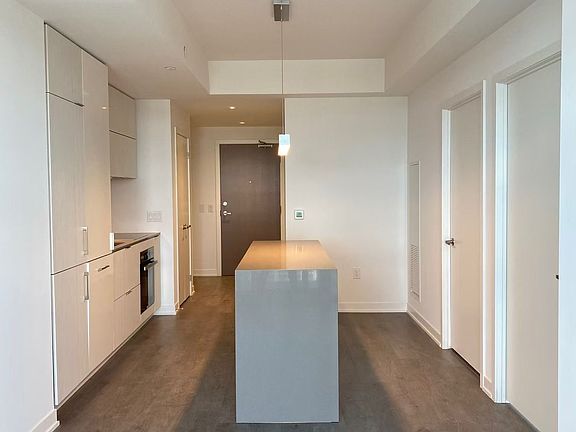 4th image of 20 Richardson St #1401