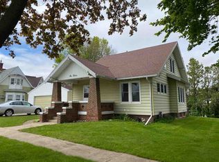112 W Maple St, West Union, IA 52175