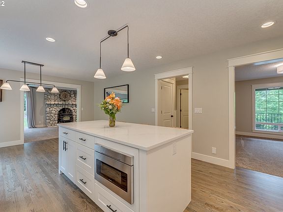 4th image of 30716 NE 182nd Ave