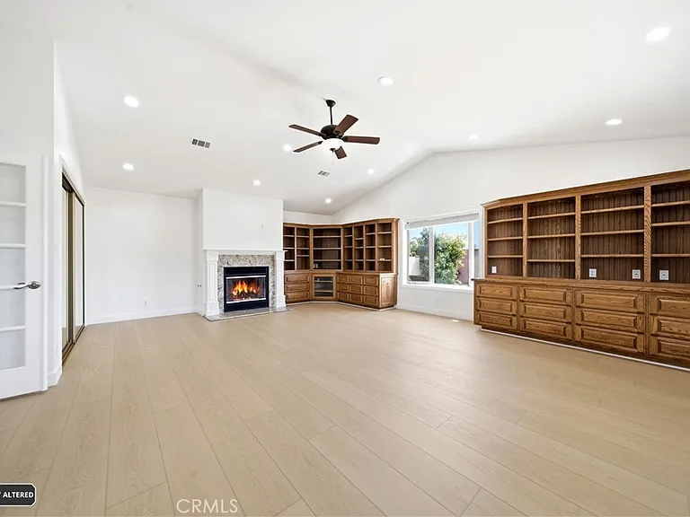 24620 Moon Ave — Photo 28
