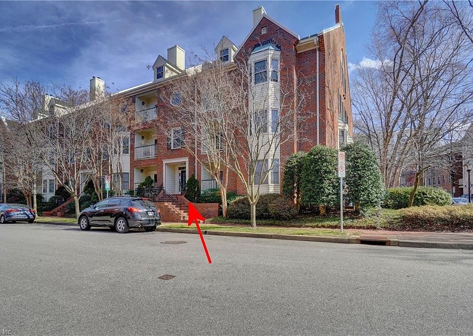 1st image of 300 Yarmouth St APT 327
