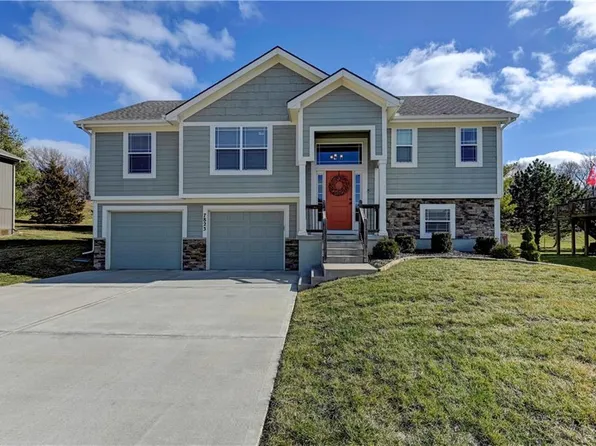7823 N College Ave, Kansas City, MO 64119