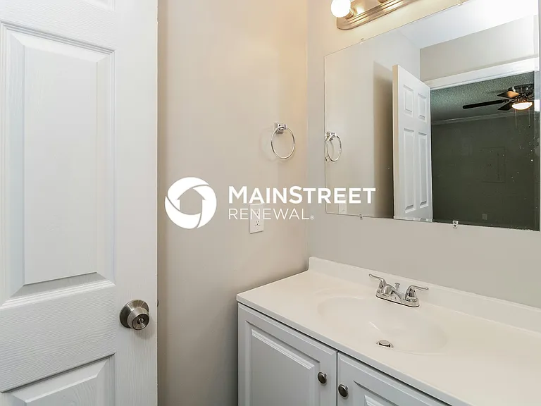 Primary Bathoom