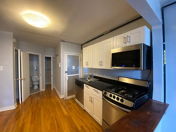 4th image of 420 E 10th St APT 3B