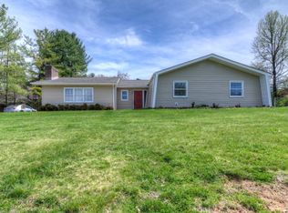 156 Valley View Dr, Abingdon, VA 24210