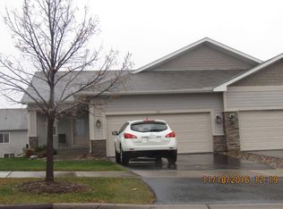 1611 Alphon Dr, Victoria, MN 55386