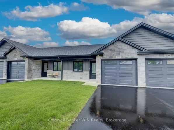 202 Elgin St, Minto, ON N0G 2V0