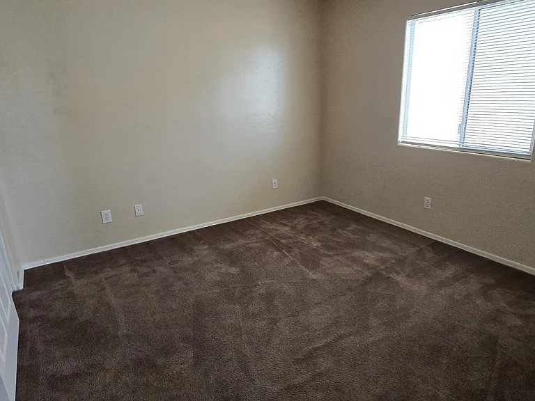 5672 S Estrella Rd #4 — Photo 4