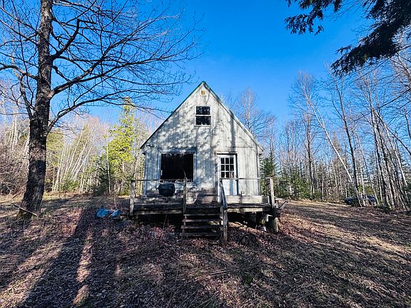 2nd image of 488 Cook Hill Road