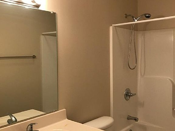 4th image of 1305 Kensington Pl