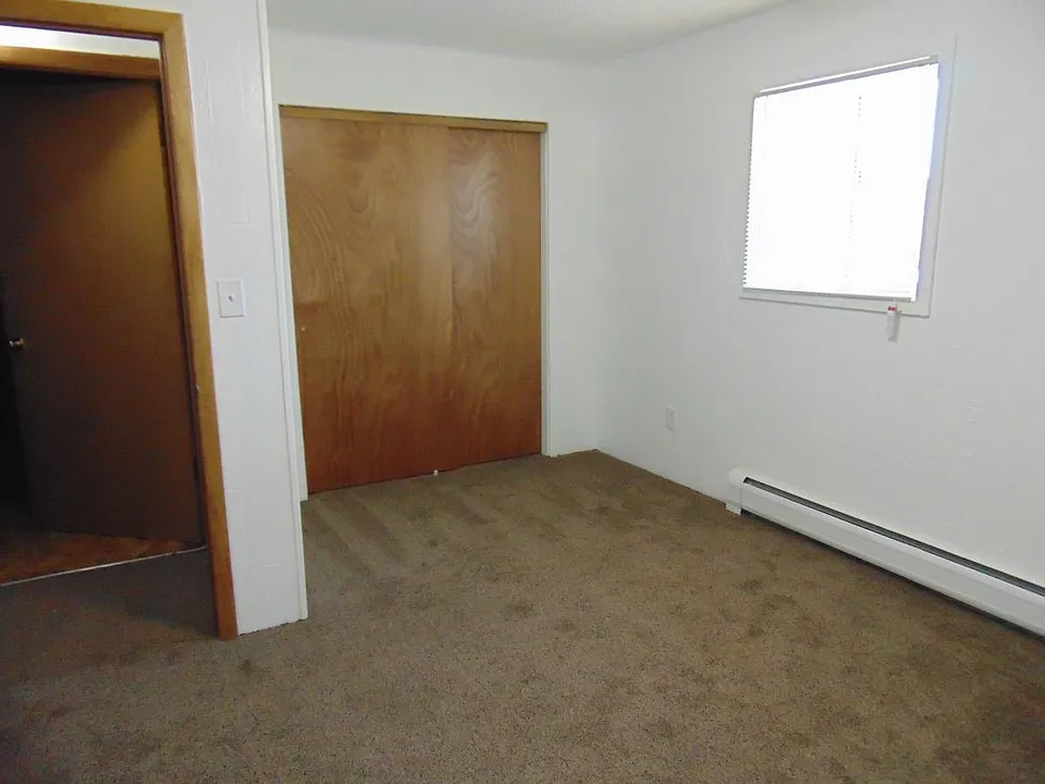 525 Clark St #2