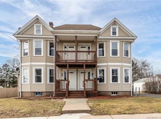 30 Foster St, Manchester, CT 06040