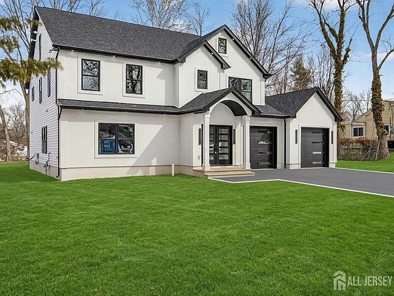 2nd image of 7 Joline Rd S