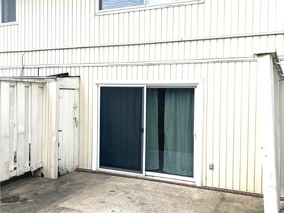 5th image of 324 College Park Dr