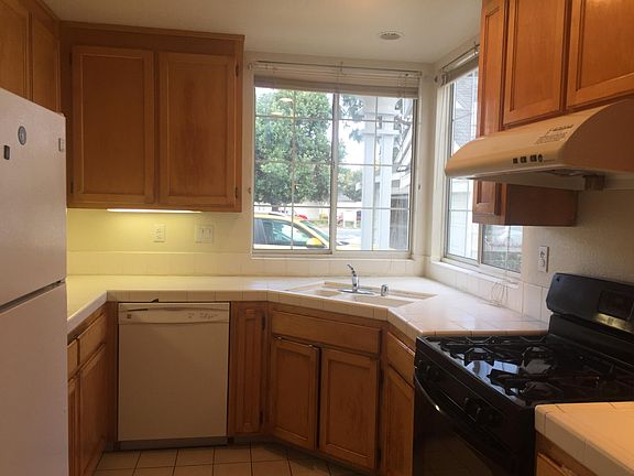 4th image of 39959 Potrero Dr