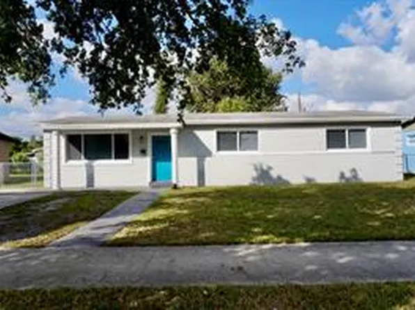 2401 NW 207th St, Miami Gardens, FL 33056