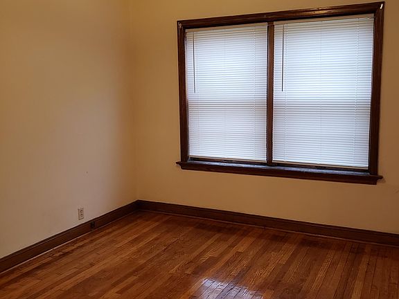 4th image of 7332 Dartmouth Ave Floor 2