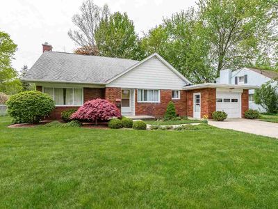 2715 Swede Ave, Midland, MI, 48642