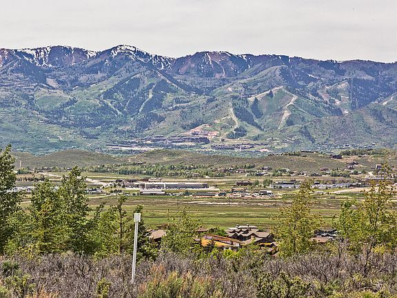 2nd image of 7321 Spur Ln