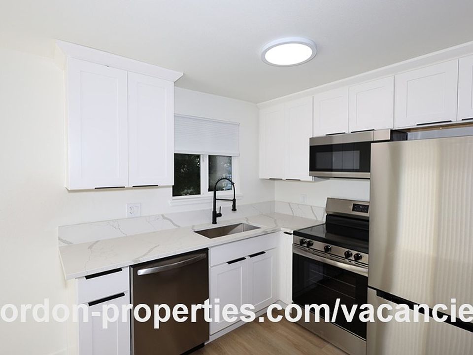 1st image of 8960 SE Tolbert St #2