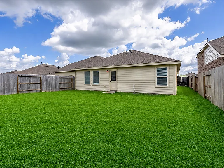 9815 Bellwick Hollow Ct — Photo 24