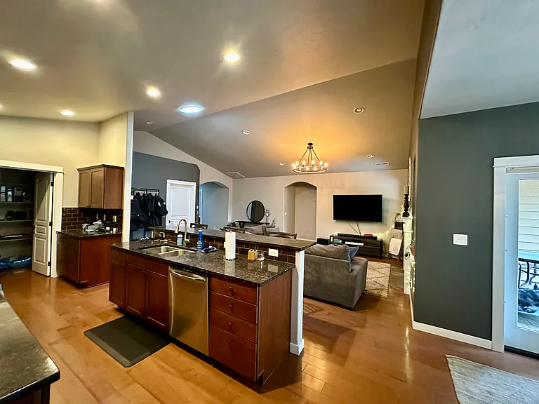 19698 Aspen Meadows Dr — Photo 10