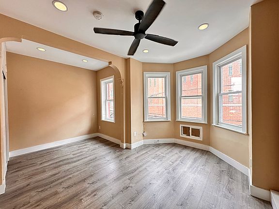 4th image of 266 Summit Ave #3E