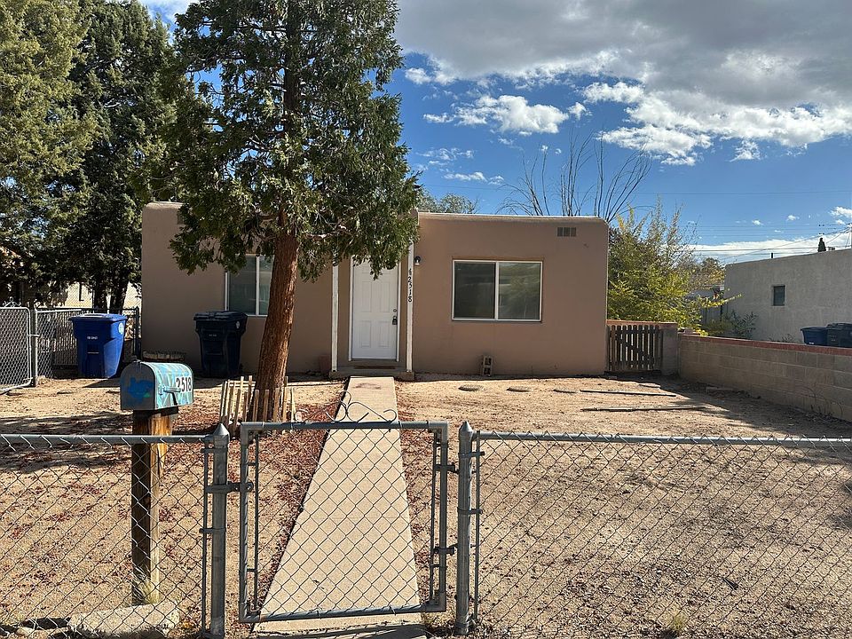 1st image of 2518 Alvarado Dr NE