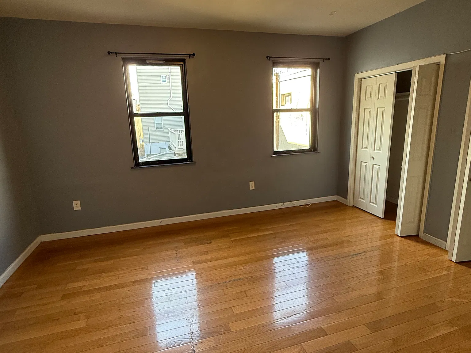 2 bed, 1000 sqft, $1,550 — Photo 4