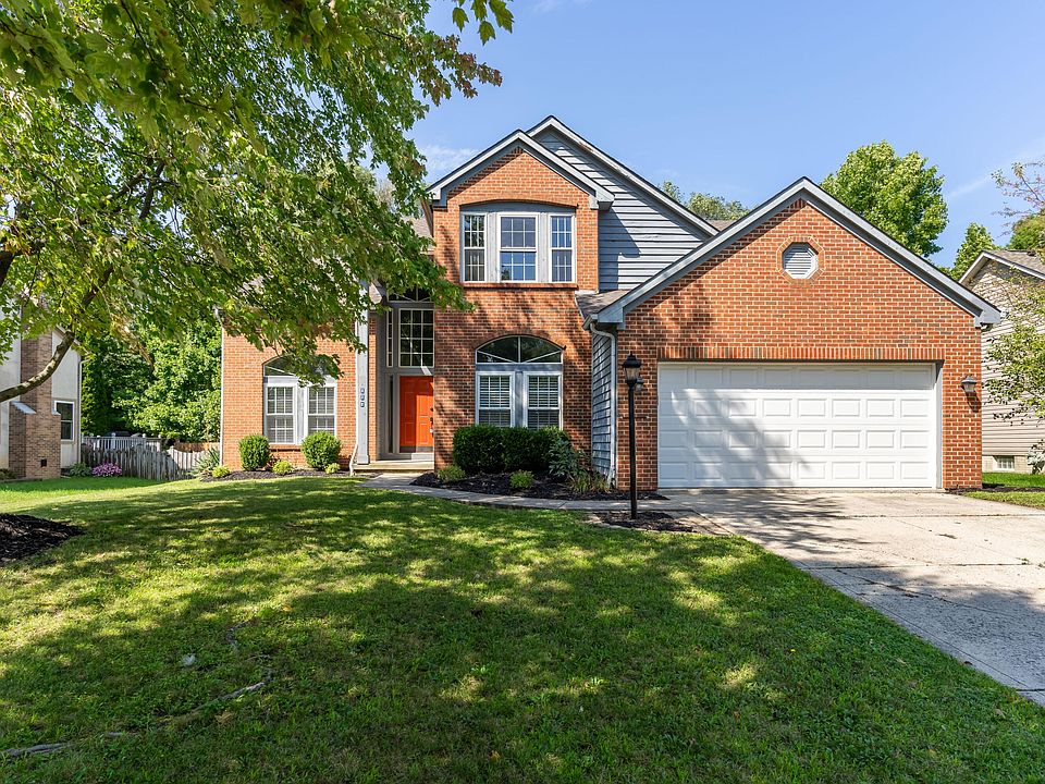 1st image of 334 Windemere Dr