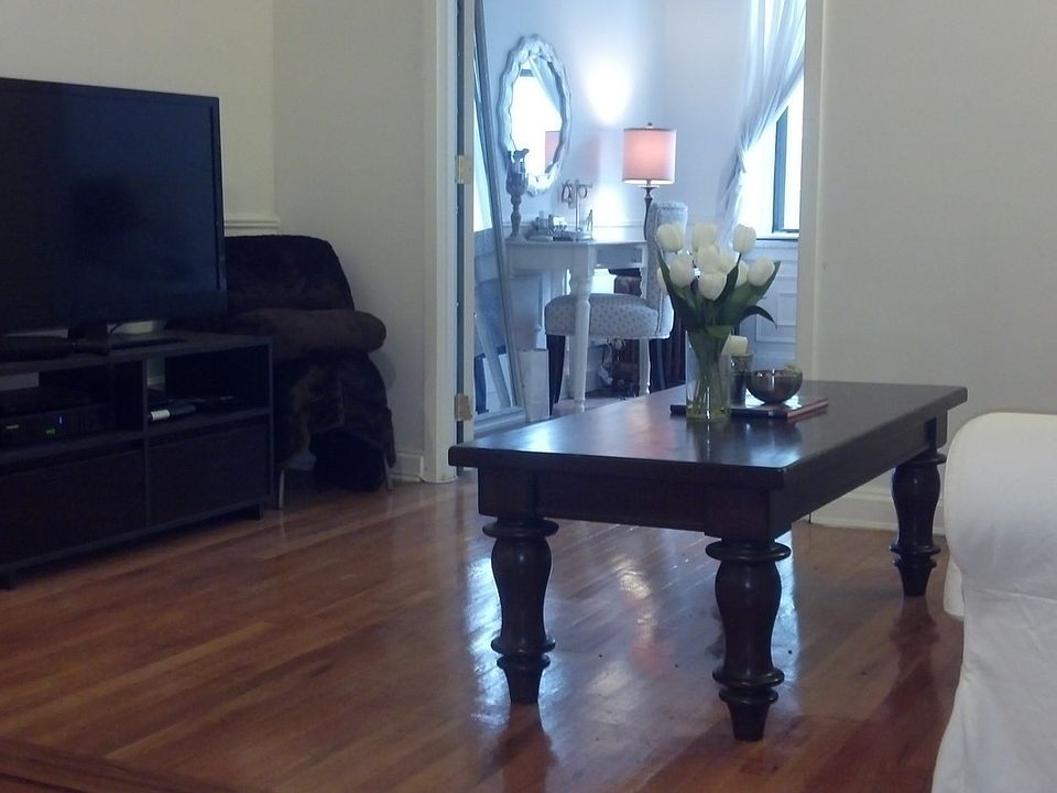 1st image of 1471 1st Ave Frnt 1
