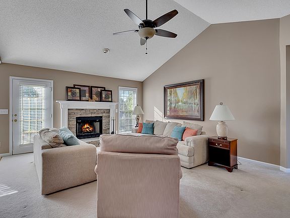 2nd image of 500 Mount Vernon Ln #1