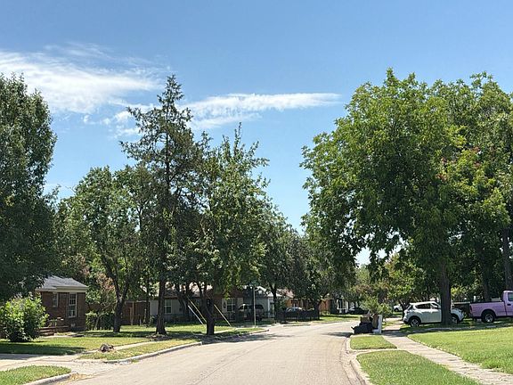 5th image of 10514 Desdemona Dr