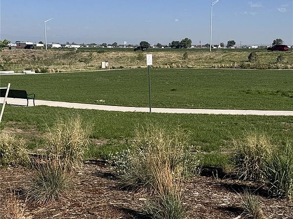 4th image of 694 N 18 Place LOT 8