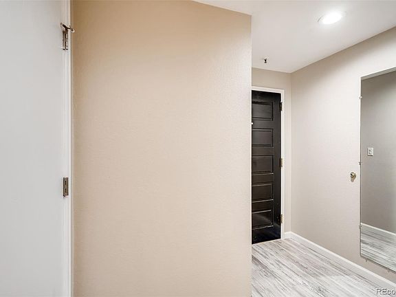 4th image of 345 N Fillmore St APT 304