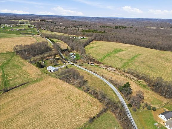 4th image of 331 Martin Rd S