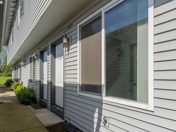 5th image of 4000 NE 109th Ave Unit Y123