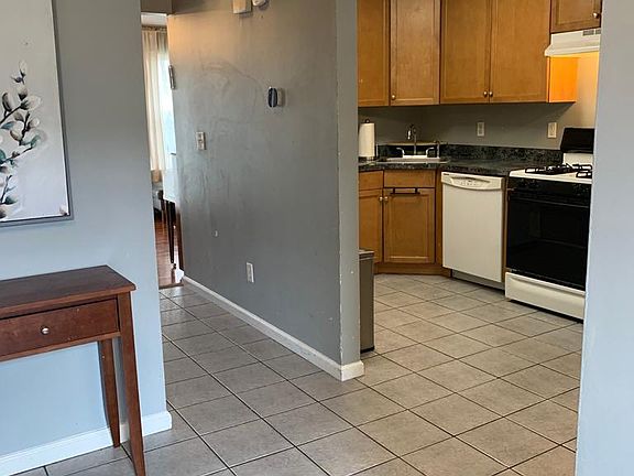 5th image of 45 Aspen Ct