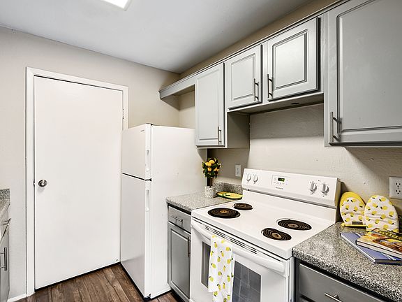 5th image of 6000 Hollister St #3602
