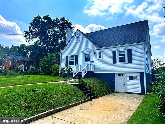 5th image of 319 Saint Lawrence Dr