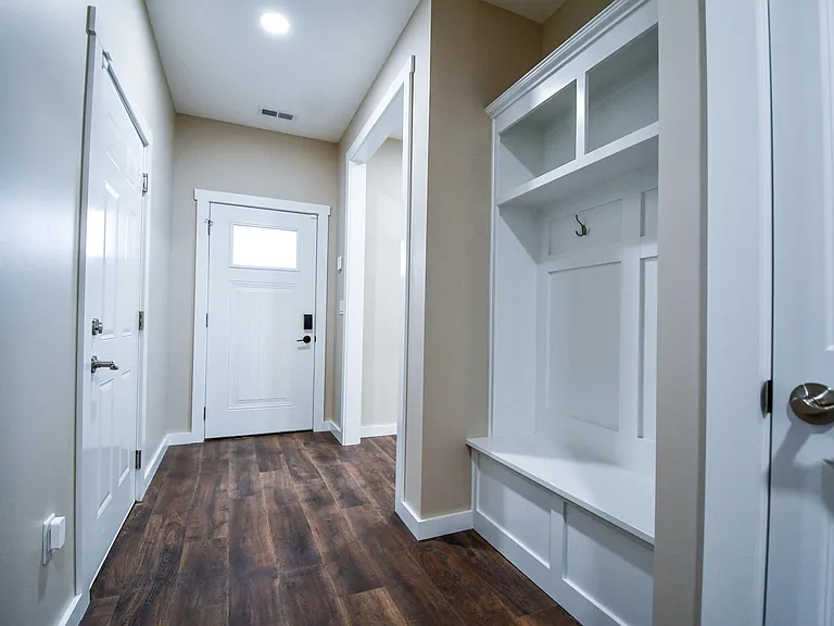 Rosenthal Dr — Photo 32