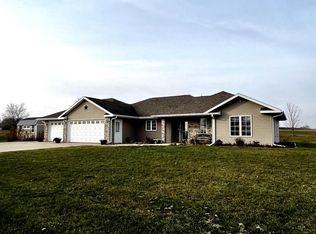 N5743 Peebles Rd, Albany, WI 53502