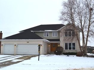 3408 Caine Dr, Naperville, IL 60564