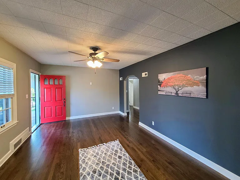 3234 W 43rd Ave — Photo 2