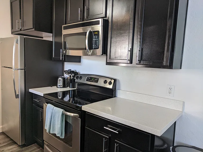 The Allison Condominiums — Photo 29